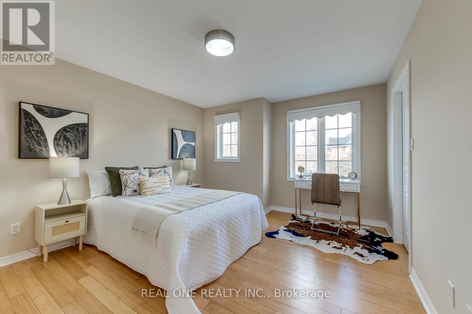 2363 Parkglen Avenue, Oakville, Ontario  L6M 4Y4 - Photo 27 - W12969814