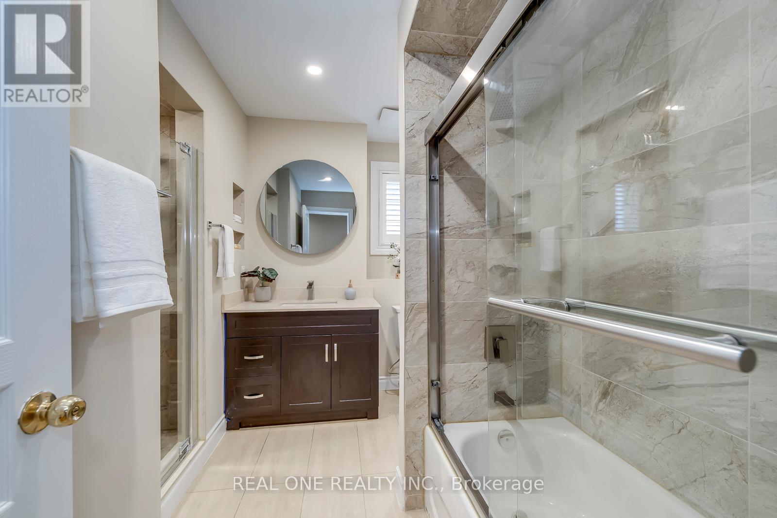 2363 Parkglen Avenue, Oakville, Ontario  L6M 4Y4 - Photo 31 - W12969814