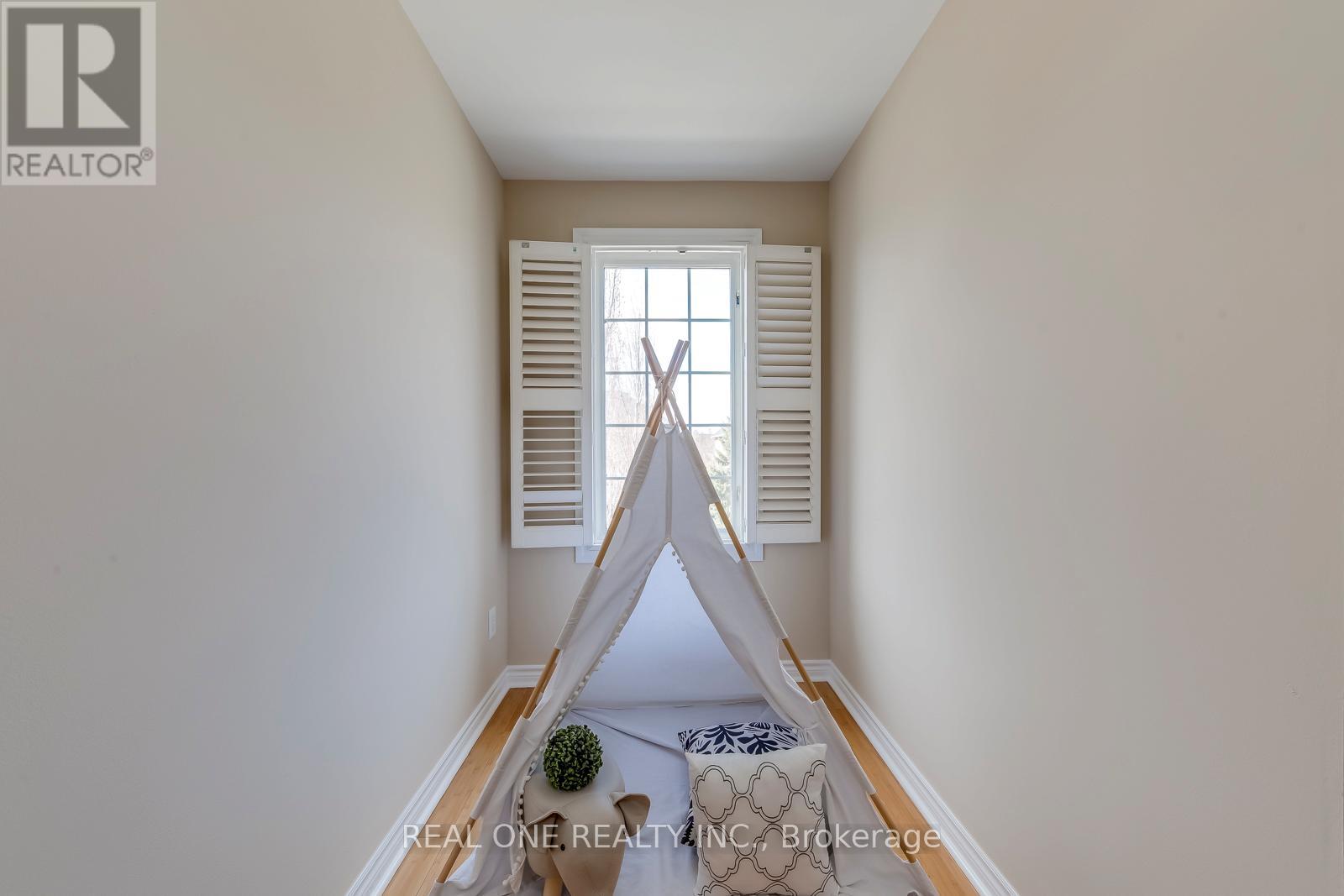 2363 Parkglen Avenue, Oakville, Ontario  L6M 4Y4 - Photo 35 - W12969814