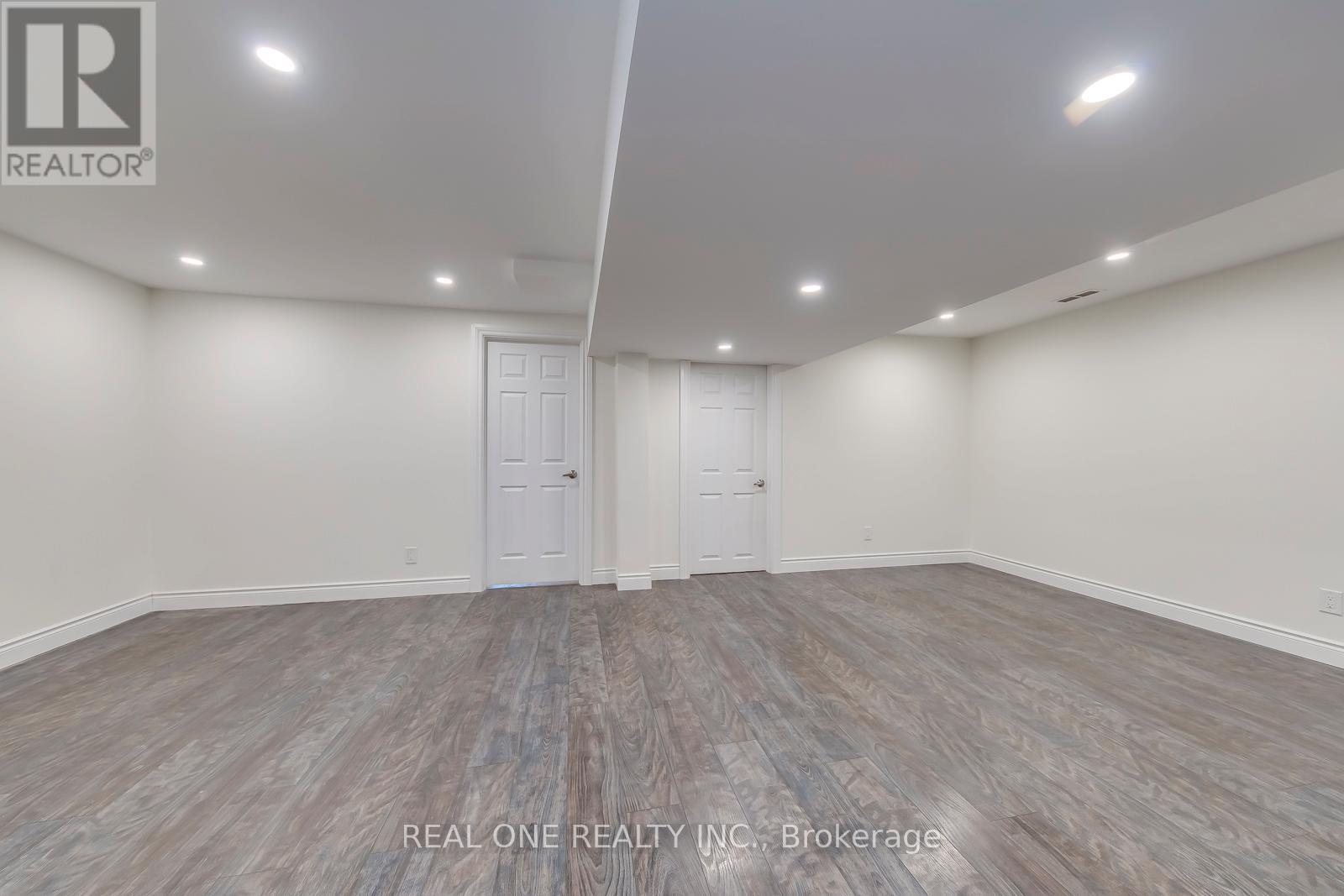 2363 Parkglen Avenue, Oakville, Ontario  L6M 4Y4 - Photo 38 - W12969814