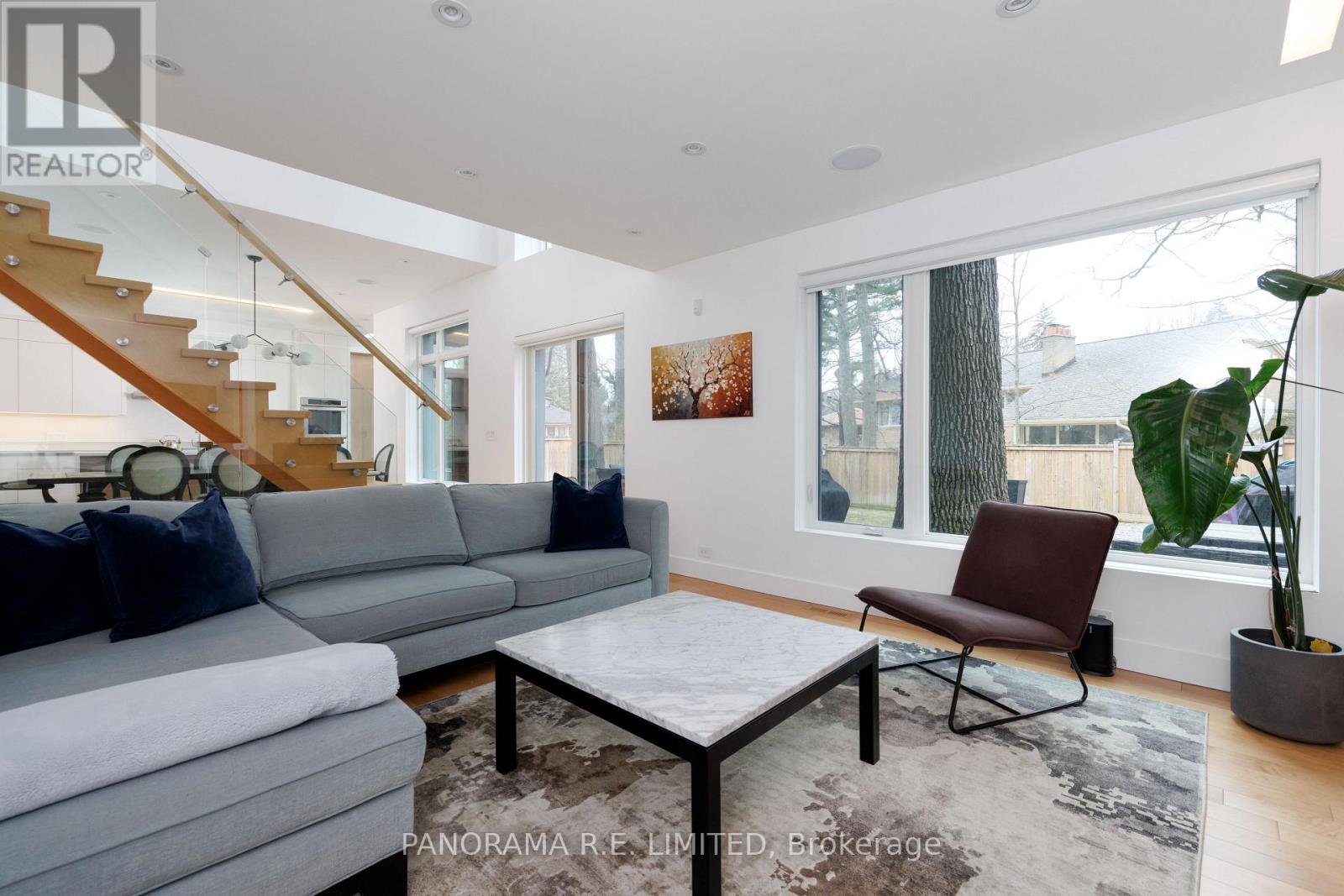 8 Greenford Road, Toronto, Ontario  M9A 3E6 - Photo 20 - W12969870