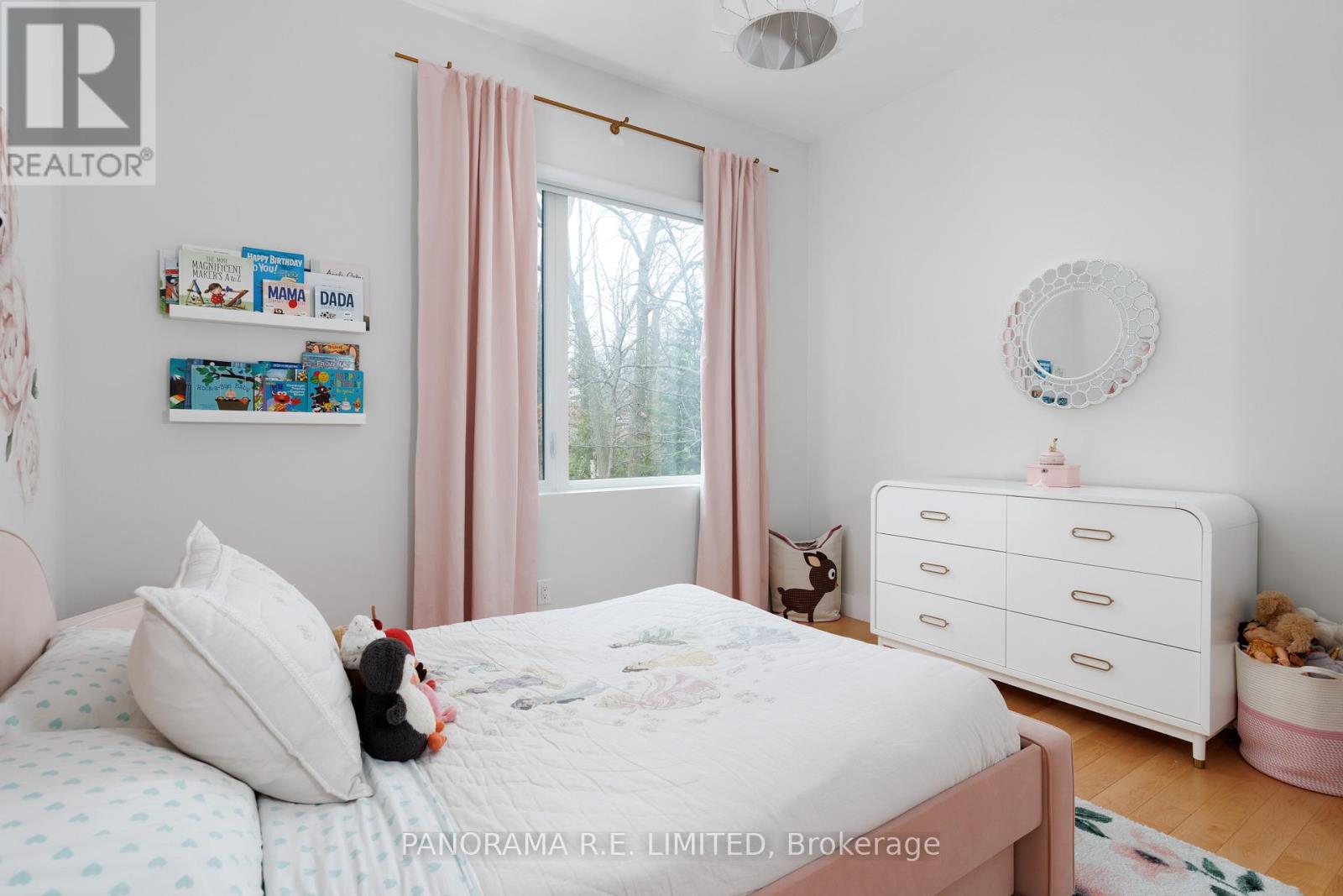 8 Greenford Road, Toronto, Ontario  M9A 3E6 - Photo 36 - W12969870