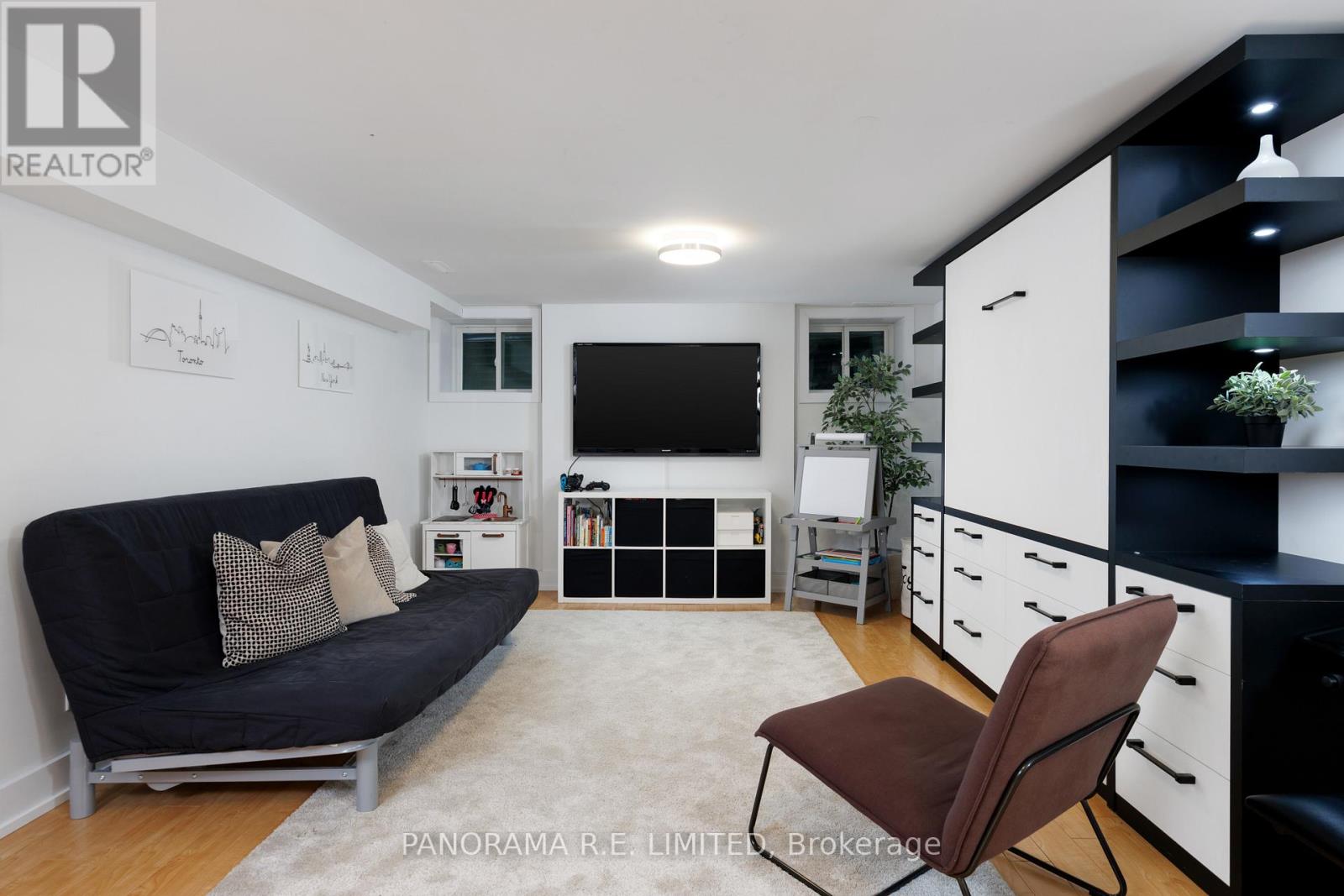 8 Greenford Road, Toronto, Ontario  M9A 3E6 - Photo 43 - W12969870