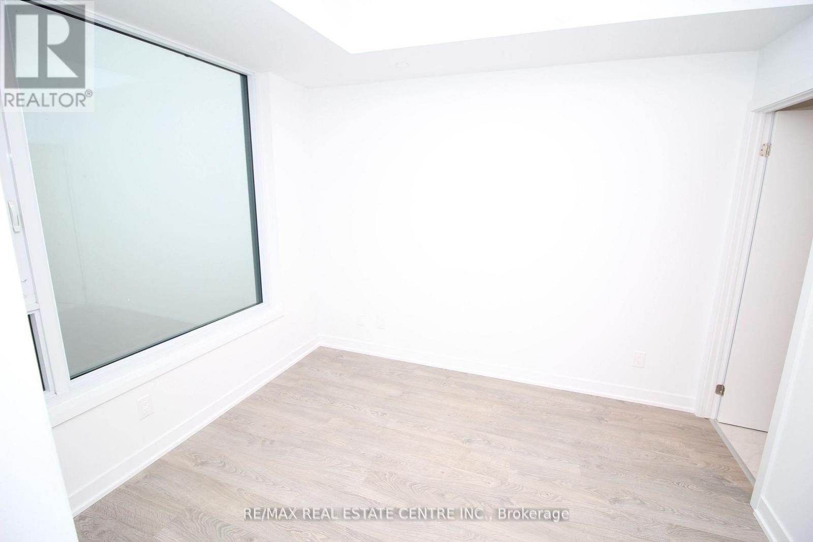 1909 - 1928 Lake Shore Boulevard W, Toronto, Ontario  M6S 1A1 - Photo 13 - W12969888