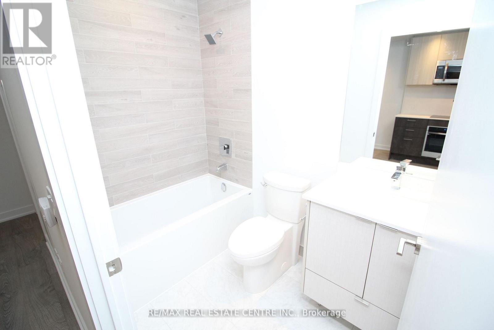 1909 - 1928 Lake Shore Boulevard W, Toronto, Ontario  M6S 1A1 - Photo 20 - W12969888