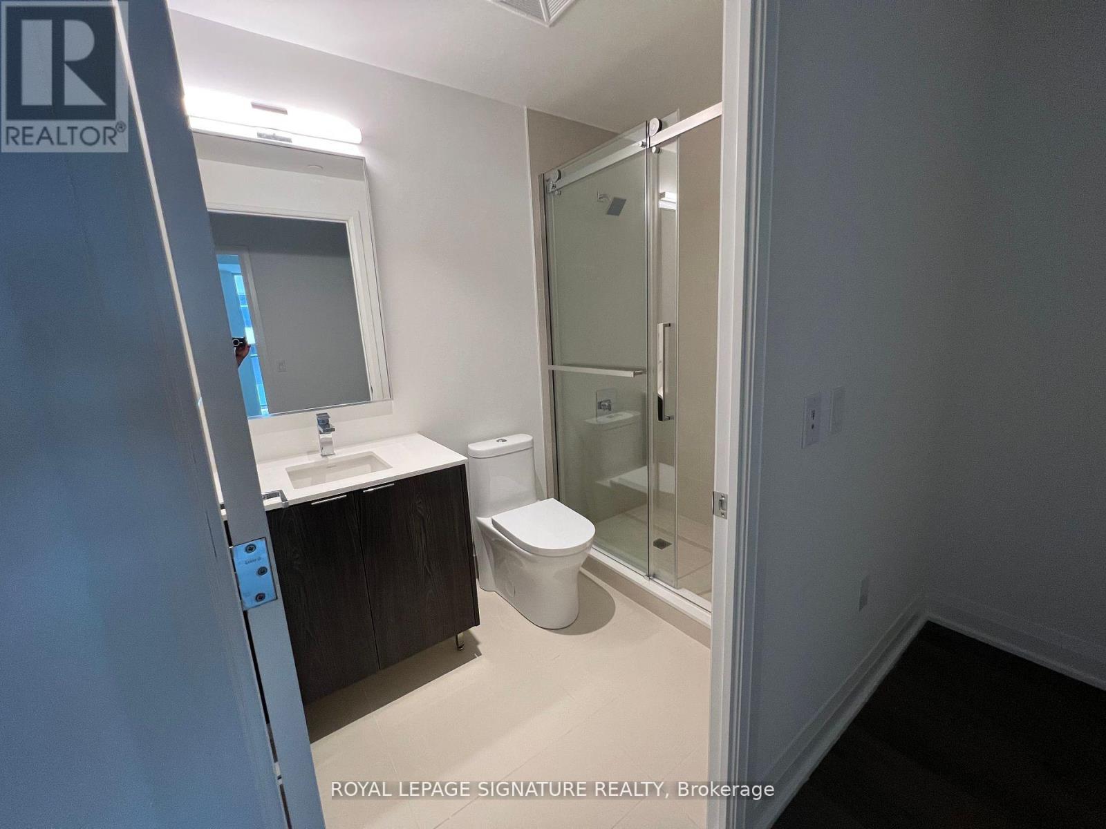 213 - 293 The Kingsway Avenue, Toronto, Ontario  M9A 3A9 - Photo 11 - W12969898