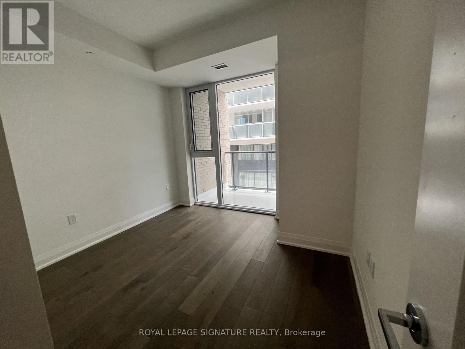 213 - 293 The Kingsway Avenue, Toronto, Ontario  M9A 3A9 - Photo 7 - W12969898