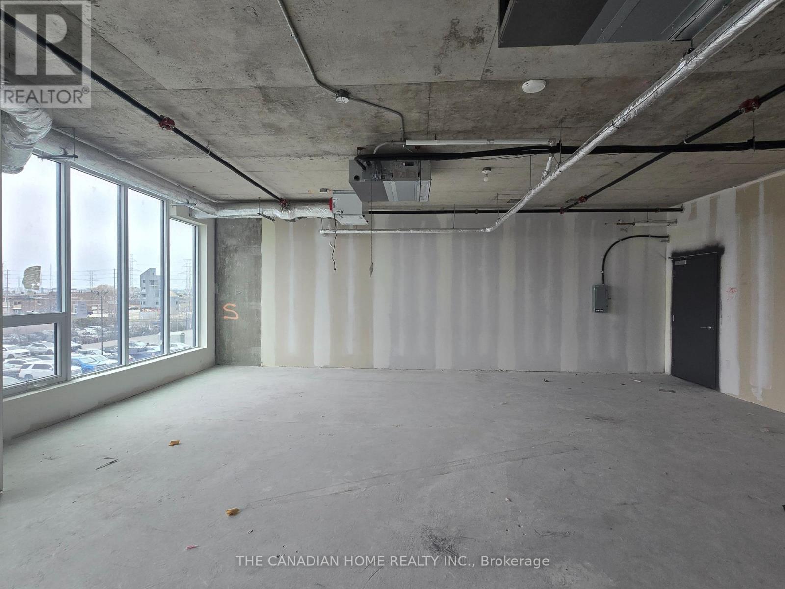 227 - 600 Dixon Rd Road, Toronto, Ontario  M9W 1J1 - Photo 5 - W12969910