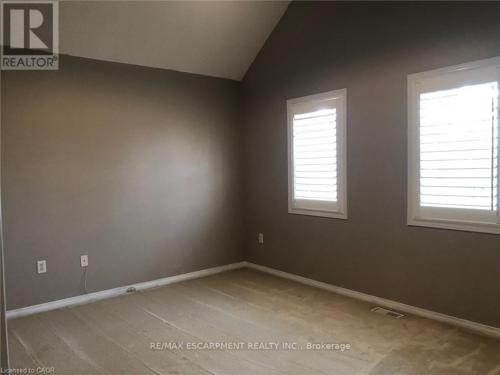 9 - 4200 Kilmer Drive, Burlington, Ontario  L7M 4Y2 - Photo 11 - W12969912