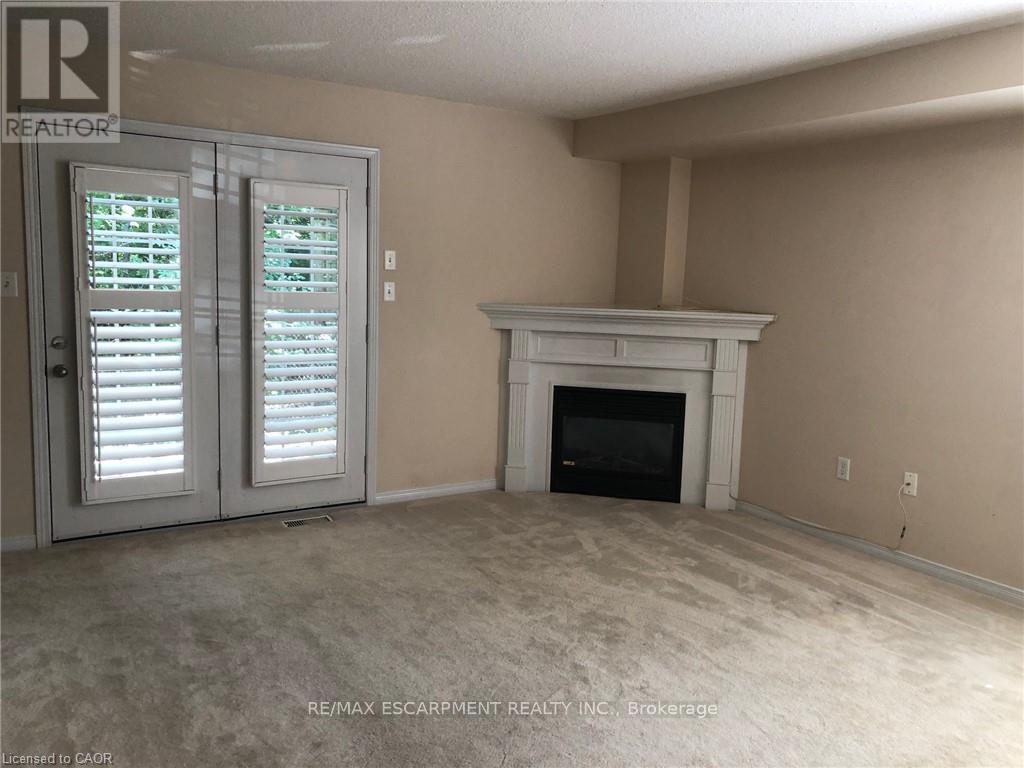 9 - 4200 Kilmer Drive, Burlington, Ontario  L7M 4Y2 - Photo 8 - W12969912