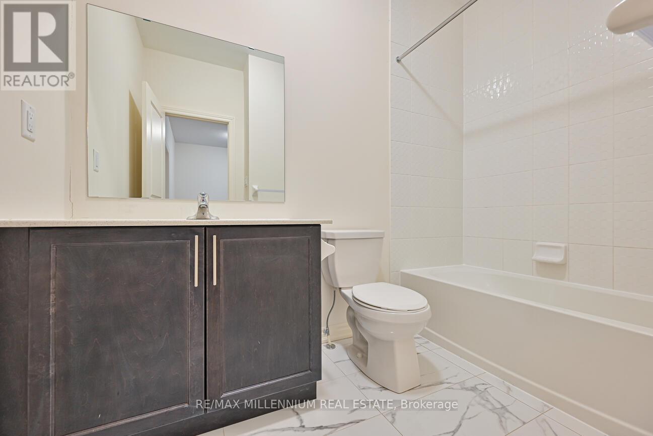 Upper - 92 Adventura Road, Brampton, Ontario  L7A 5A7 - Photo 10 - W12969936