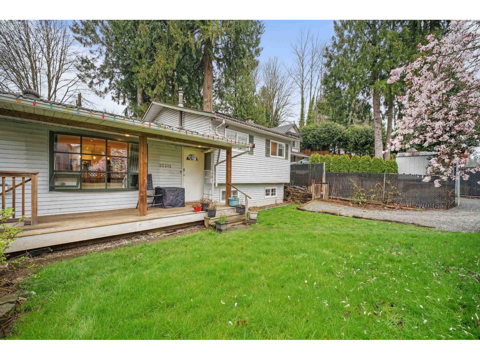 32315 14th Avenue, Mission, British Columbia  V2V 2N6 - Photo 22 - R3108310