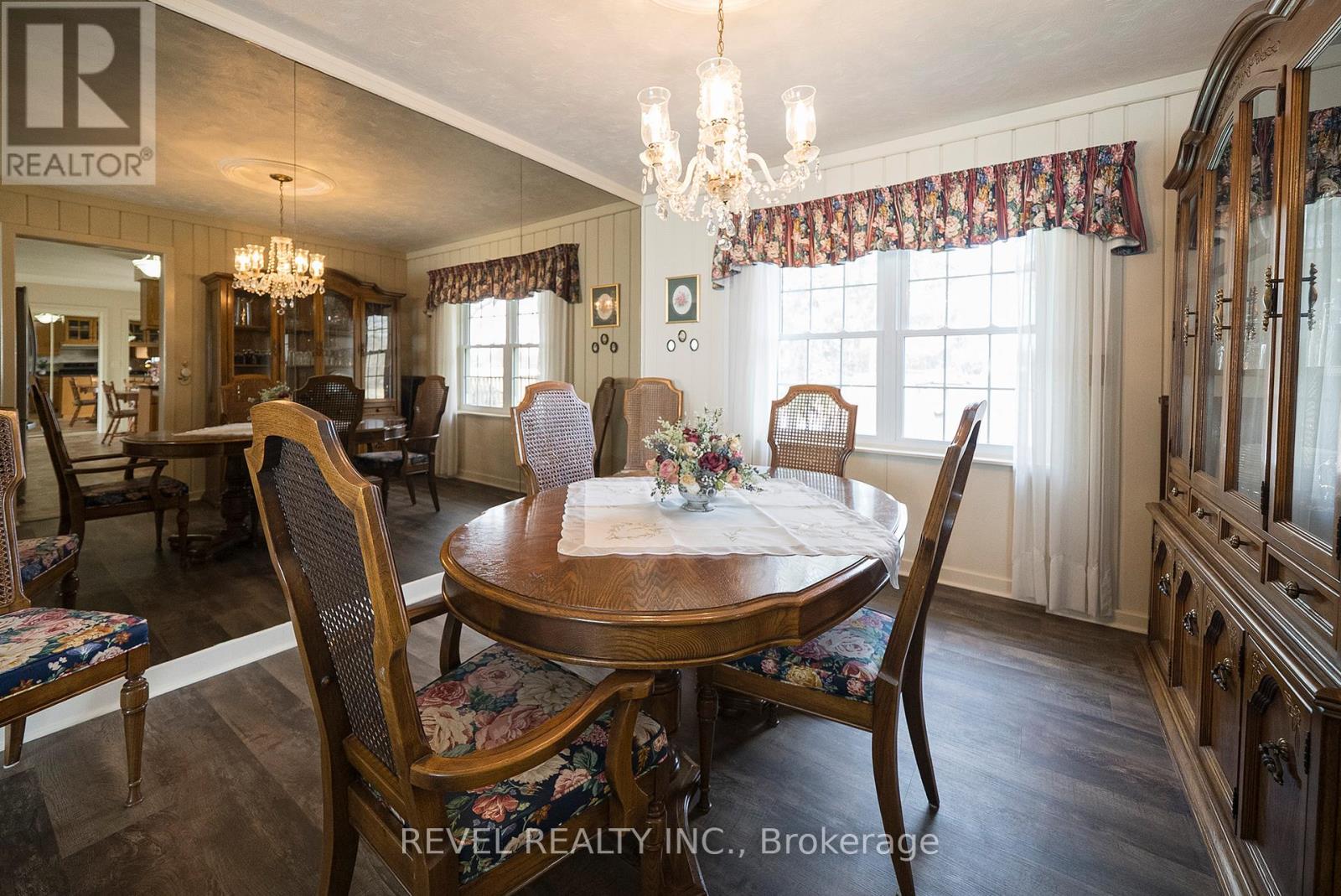 54 Bee Street, Norfolk, Ontario  N0E 1P0 - Photo 12 - X12969476