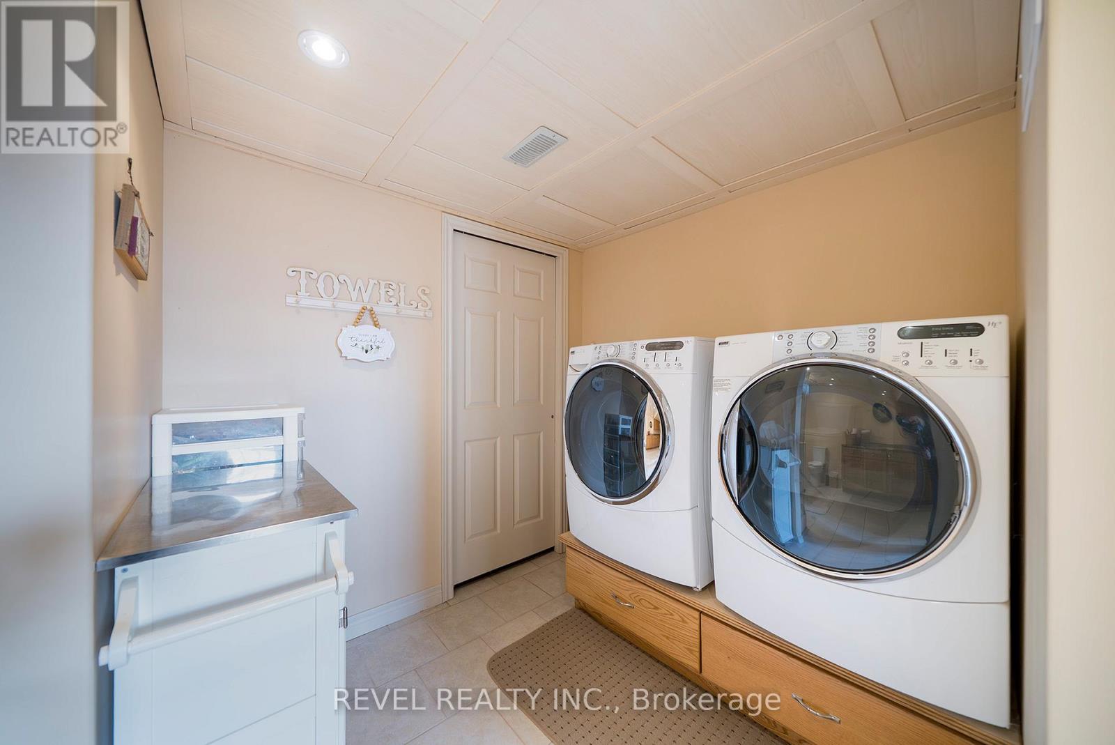 54 Bee Street, Norfolk, Ontario  N0E 1P0 - Photo 32 - X12969476