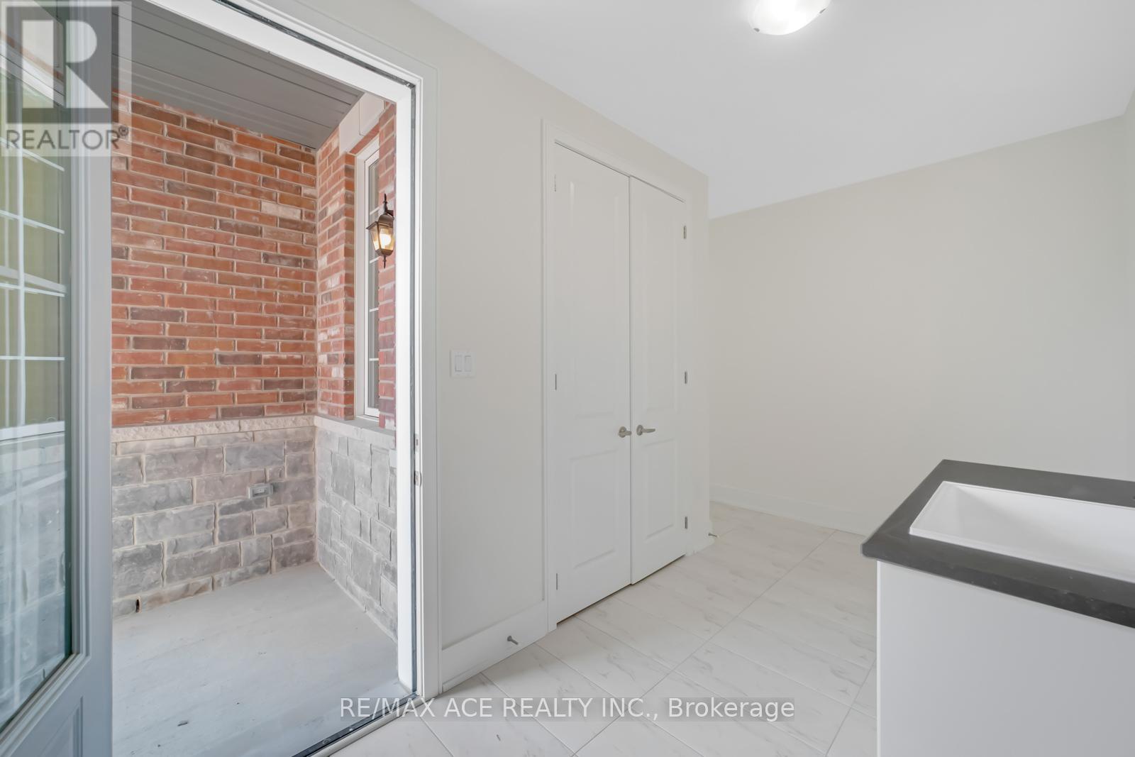 81 Golden Meadows Drive, Otonabee-South Monaghan, Ontario  K9J 6Y3 - Photo 17 - X12969494