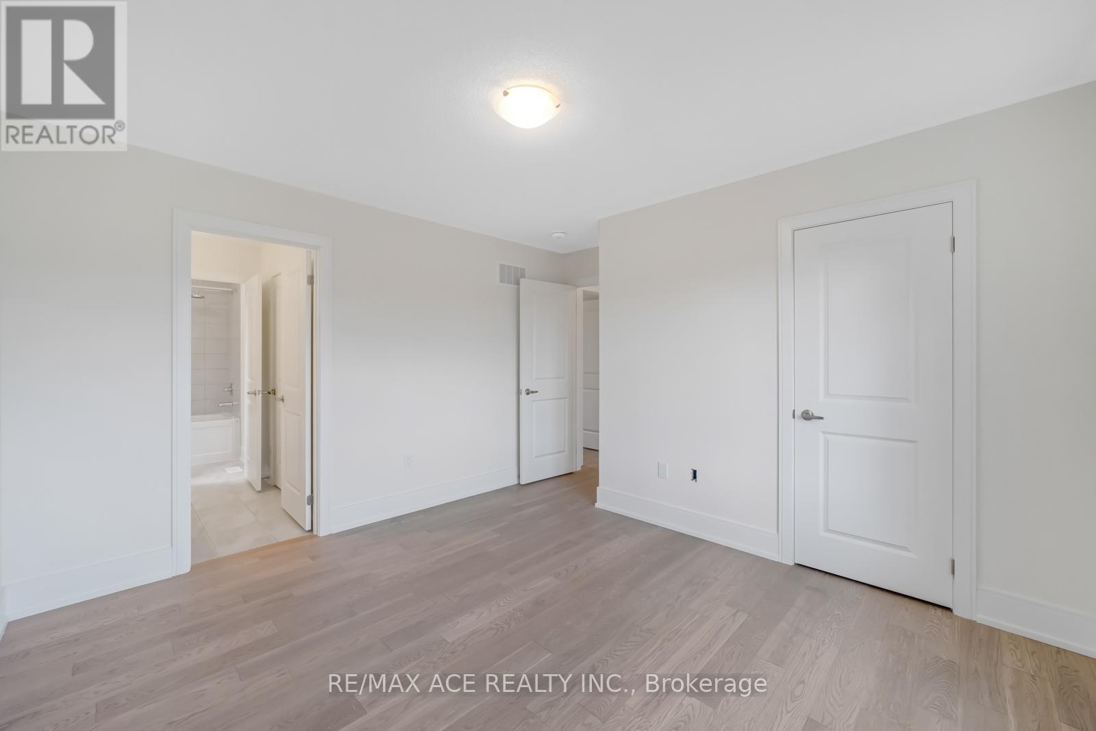 81 Golden Meadows Drive, Otonabee-South Monaghan, Ontario  K9J 6Y3 - Photo 32 - X12969494