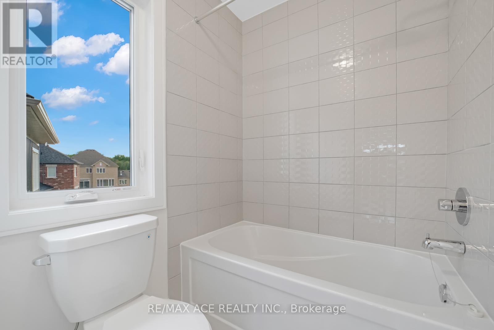 81 Golden Meadows Drive, Otonabee-South Monaghan, Ontario  K9J 6Y3 - Photo 34 - X12969494