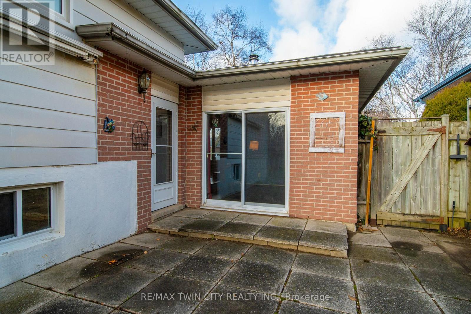 1209 Valentine Drive, Cambridge, Ontario  N3H 2P1 - Photo 33 - X12969574