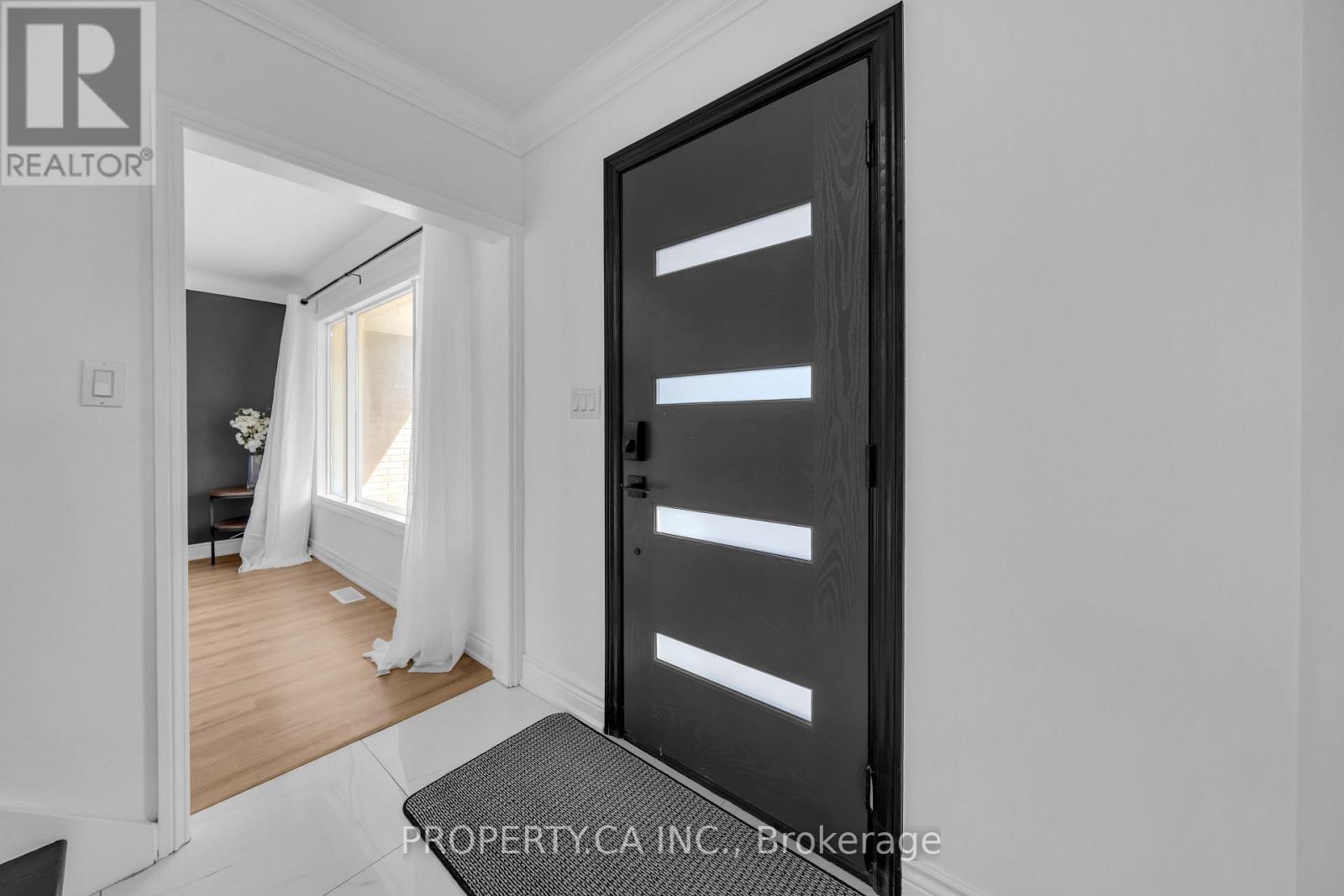 7063 Mcgill Street, Niagara Falls, Ontario  L2J 1L8 - Photo 4 - X12969584