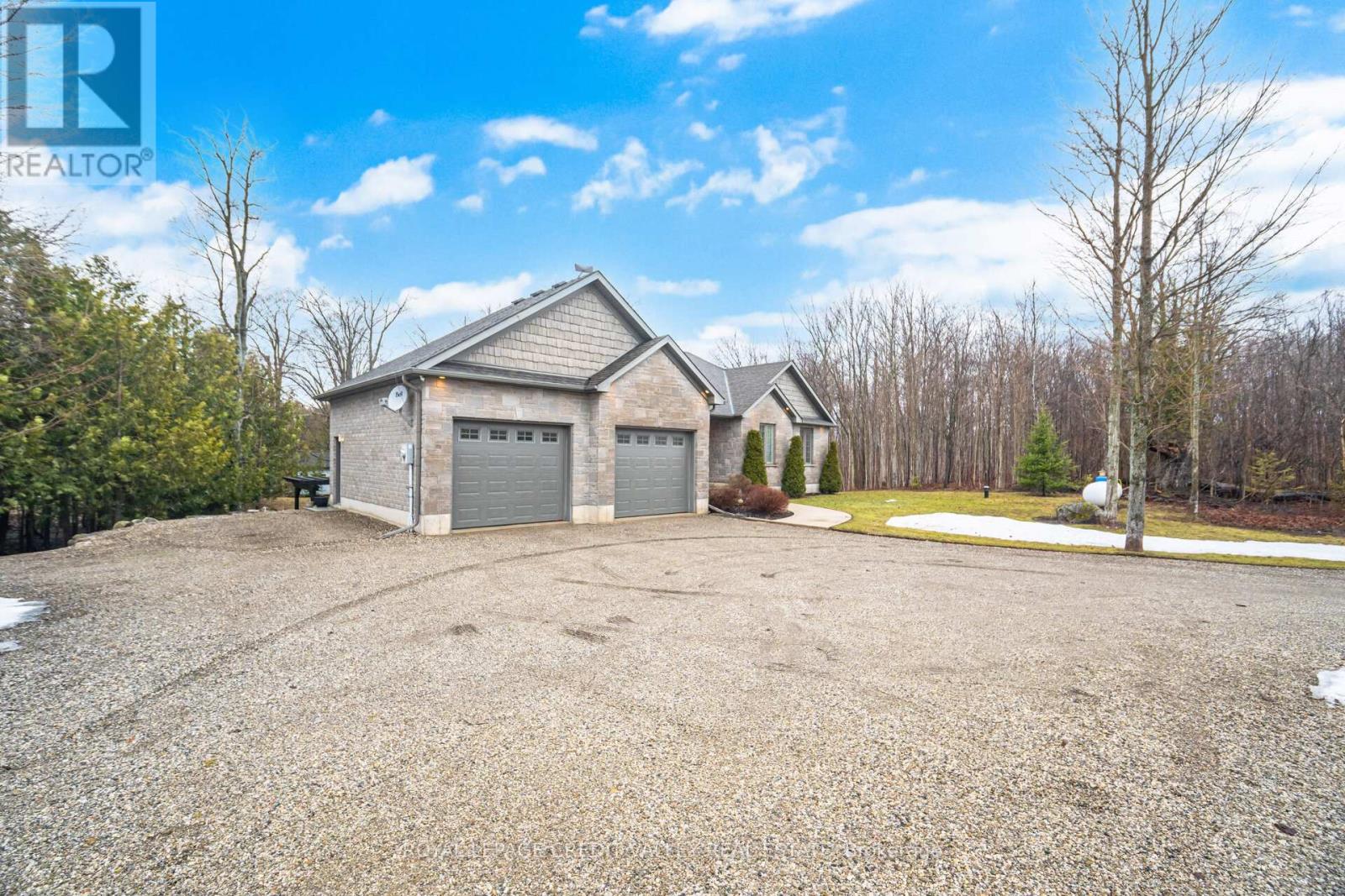 580381 60 Side Road, Chatsworth, Ontario  N0H 1C0 - Photo 36 - X12969602