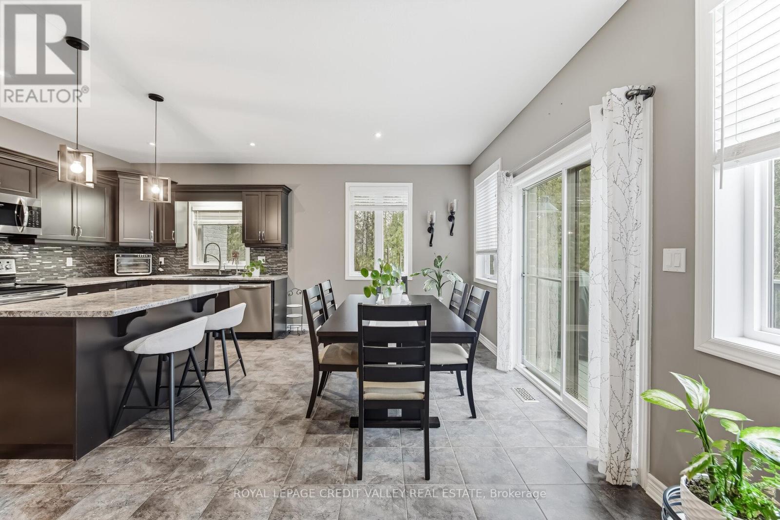 580381 60 Side Road, Chatsworth, Ontario  N0H 1C0 - Photo 8 - X12969602