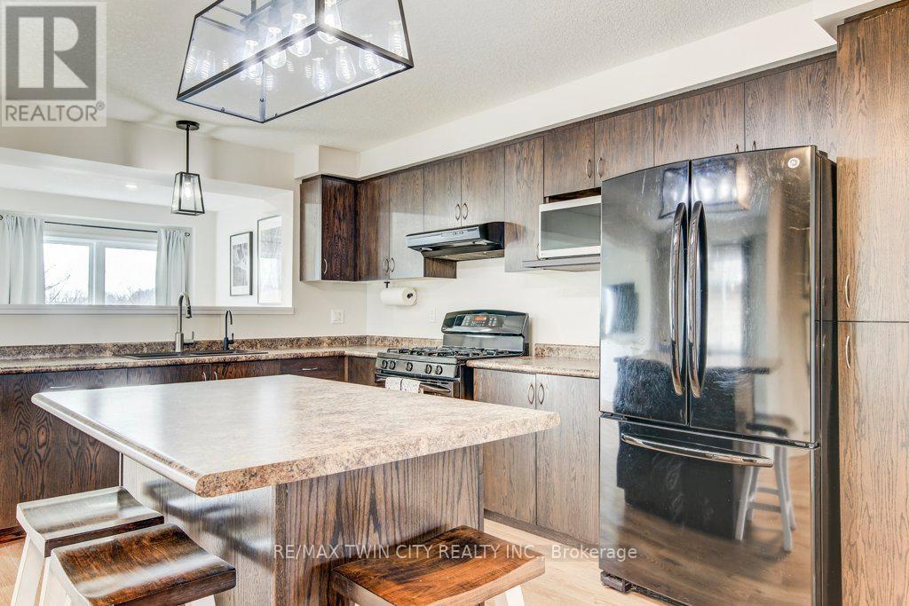 64 Smith's Creek Drive, Wilmot, Ontario  N3A 0B3 - Photo 11 - X12969630