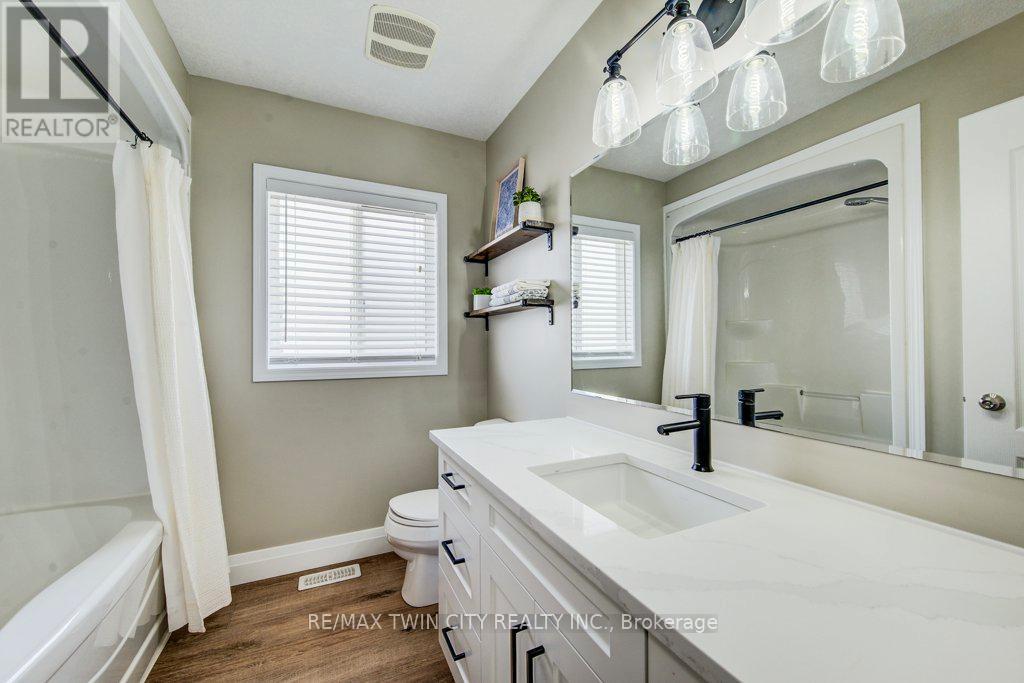 64 Smith's Creek Drive, Wilmot, Ontario  N3A 0B3 - Photo 31 - X12969630