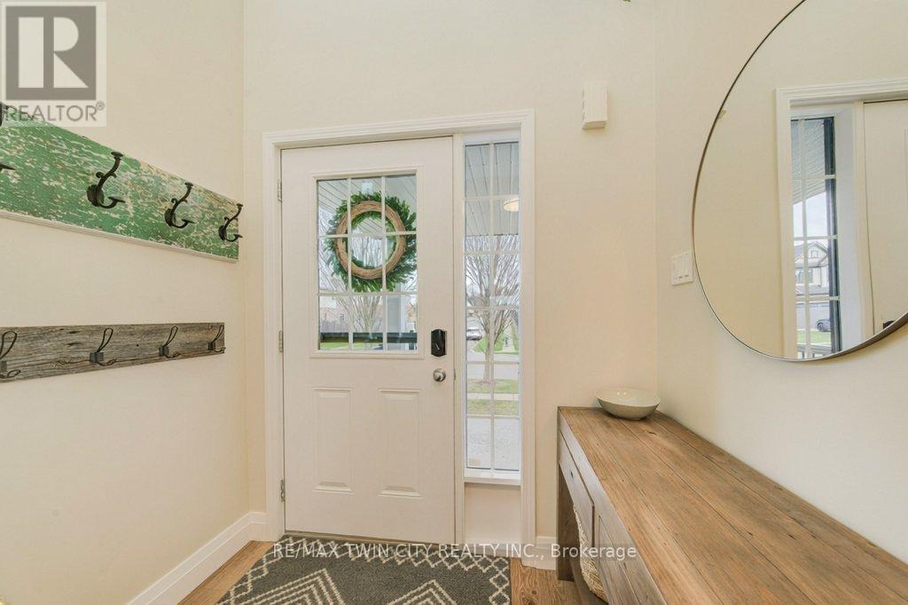 64 Smith's Creek Drive, Wilmot, Ontario  N3A 0B3 - Photo 6 - X12969630