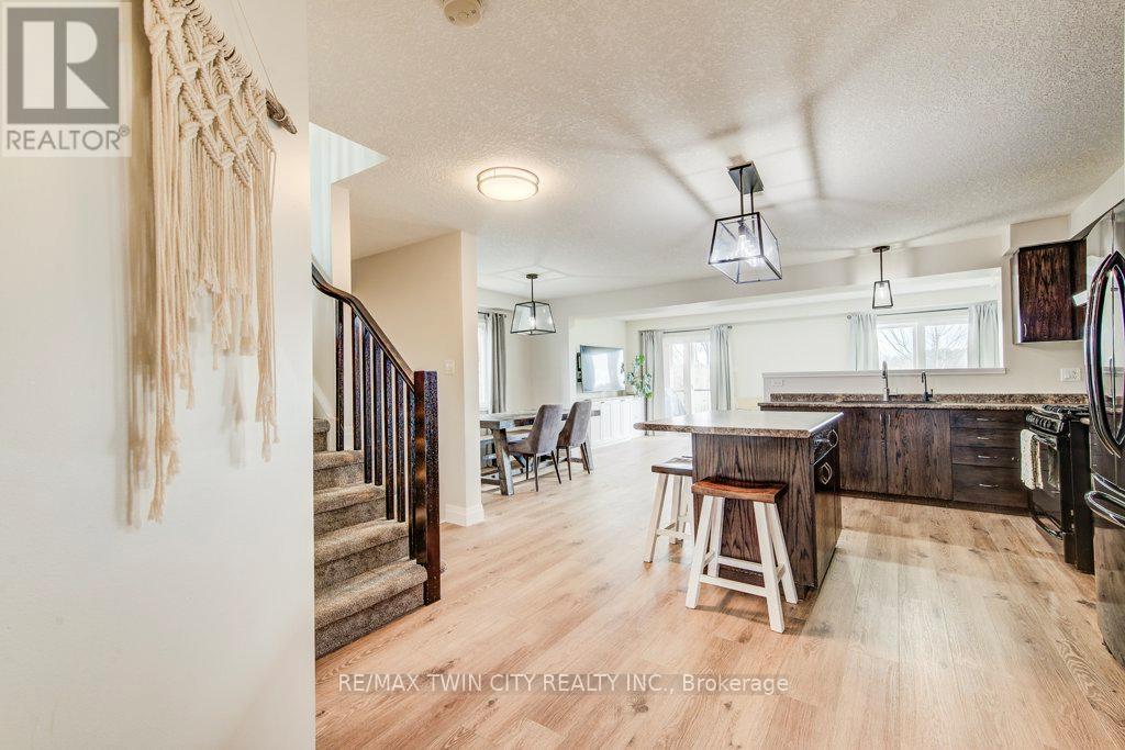 64 Smith's Creek Drive, Wilmot, Ontario  N3A 0B3 - Photo 8 - X12969630