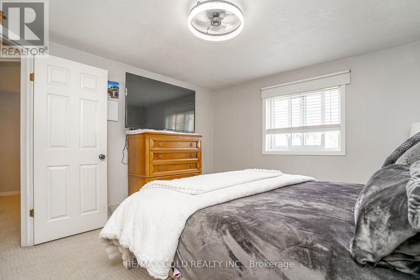 22 Martson Crescent, Cambridge, Ontario  N3C 4G3 - Photo 19 - X12969690