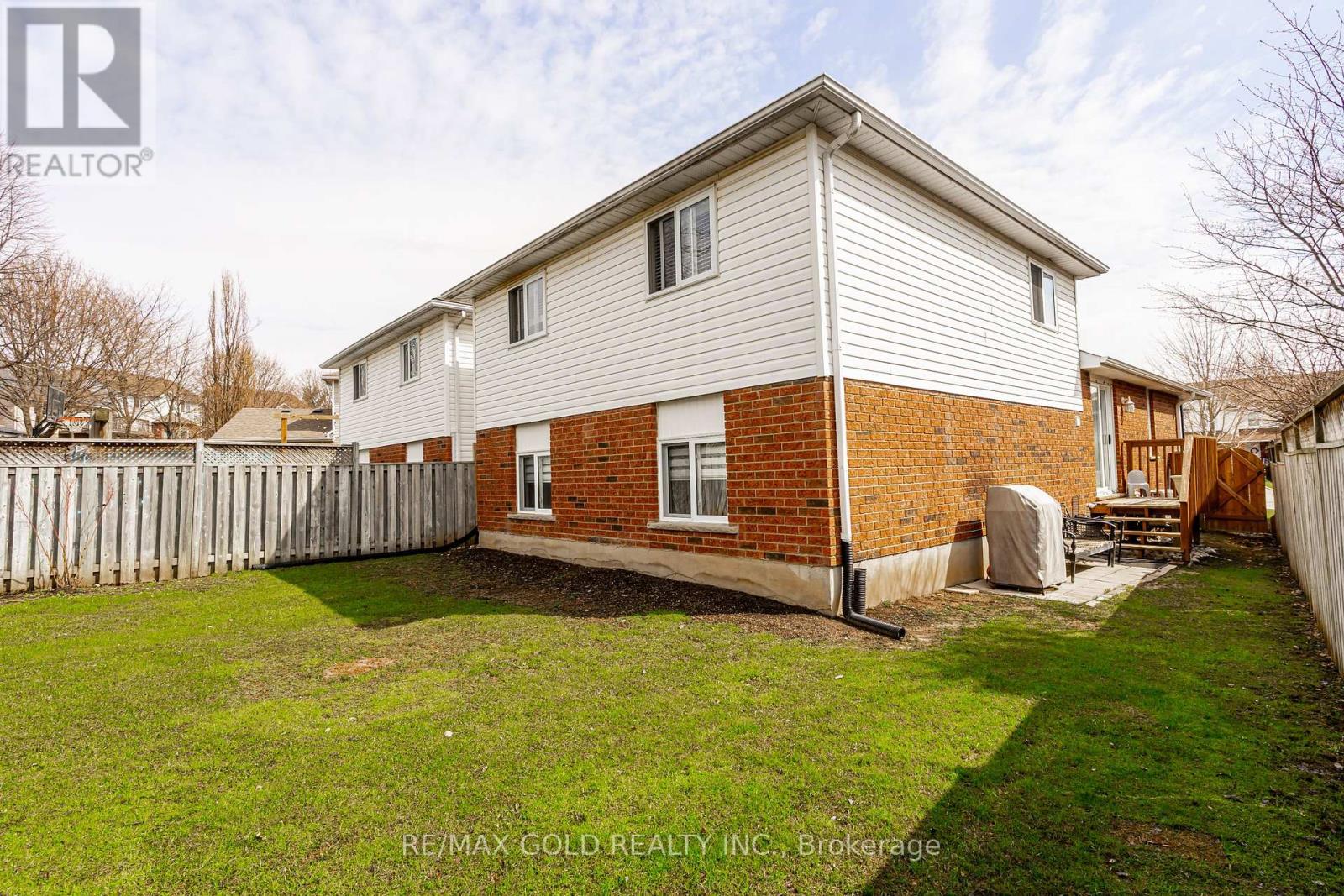 22 Martson Crescent, Cambridge, Ontario  N3C 4G3 - Photo 35 - X12969690
