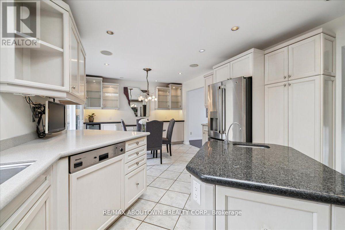 25 Bannisdale Way, Hamilton, Ontario  L0R 1H2 - Photo 16 - X12969710