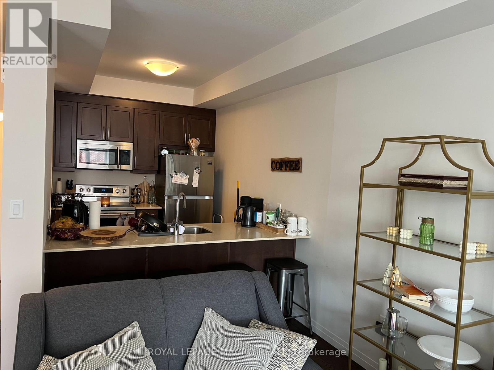 12 Workman Lane, Hamilton, Ontario  L9G 0H2 - Photo 11 - X12969722