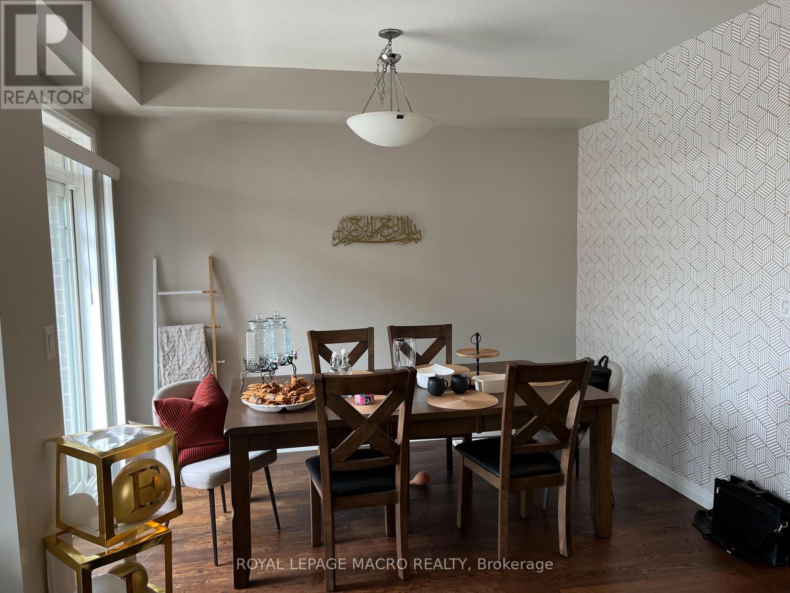 12 Workman Lane, Hamilton, Ontario  L9G 0H2 - Photo 12 - X12969722