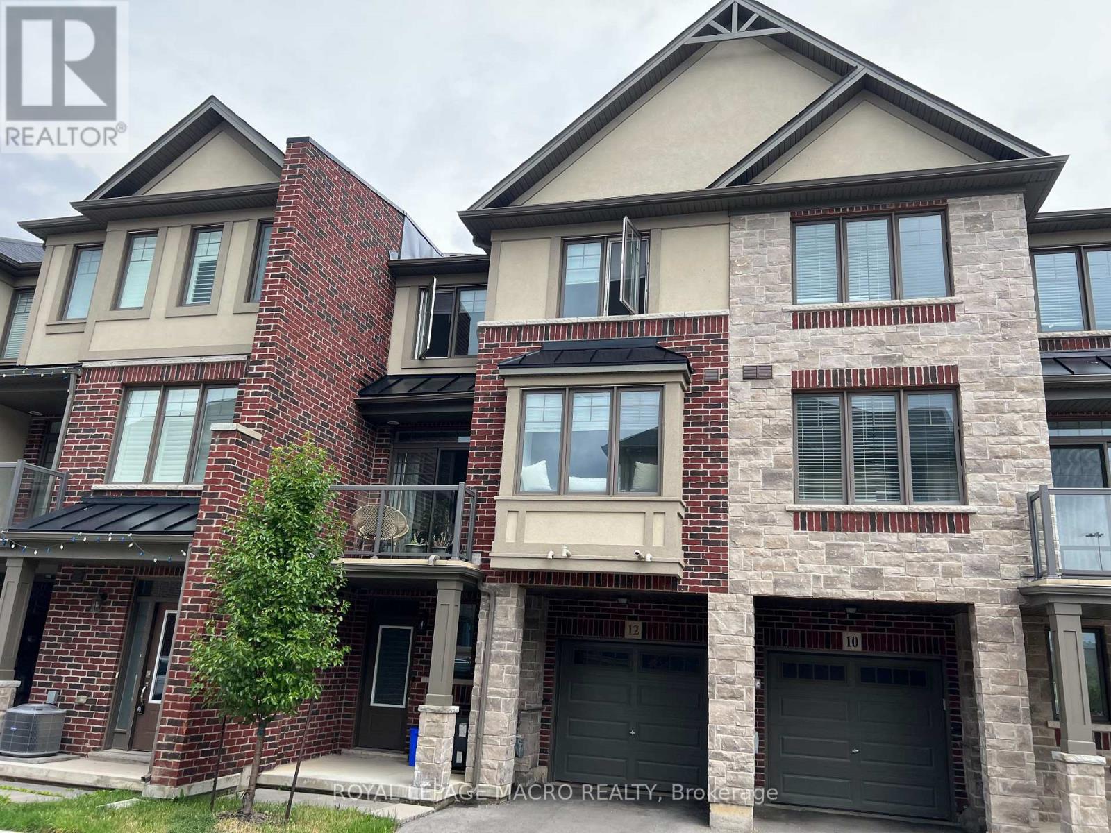 12 Workman Lane, Hamilton, Ontario  L9G 0H2 - Photo 2 - X12969722