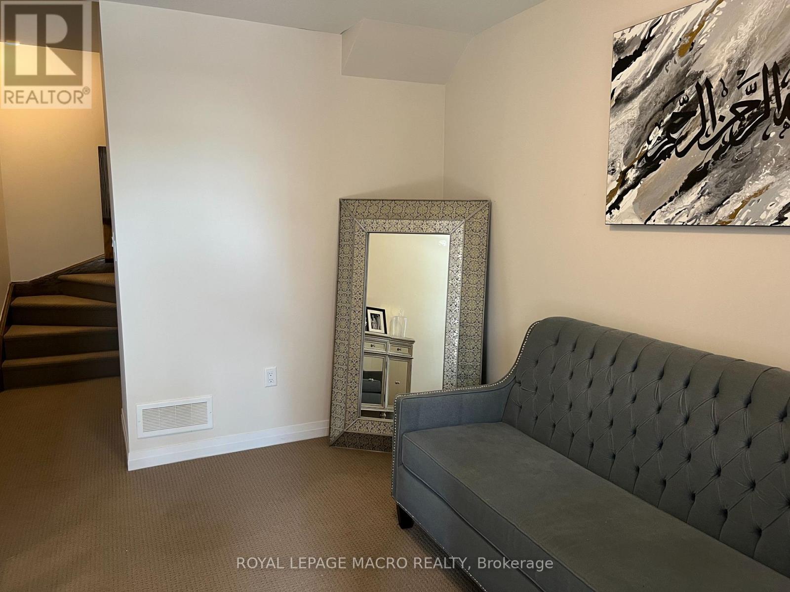 12 Workman Lane, Hamilton, Ontario  L9G 0H2 - Photo 6 - X12969722