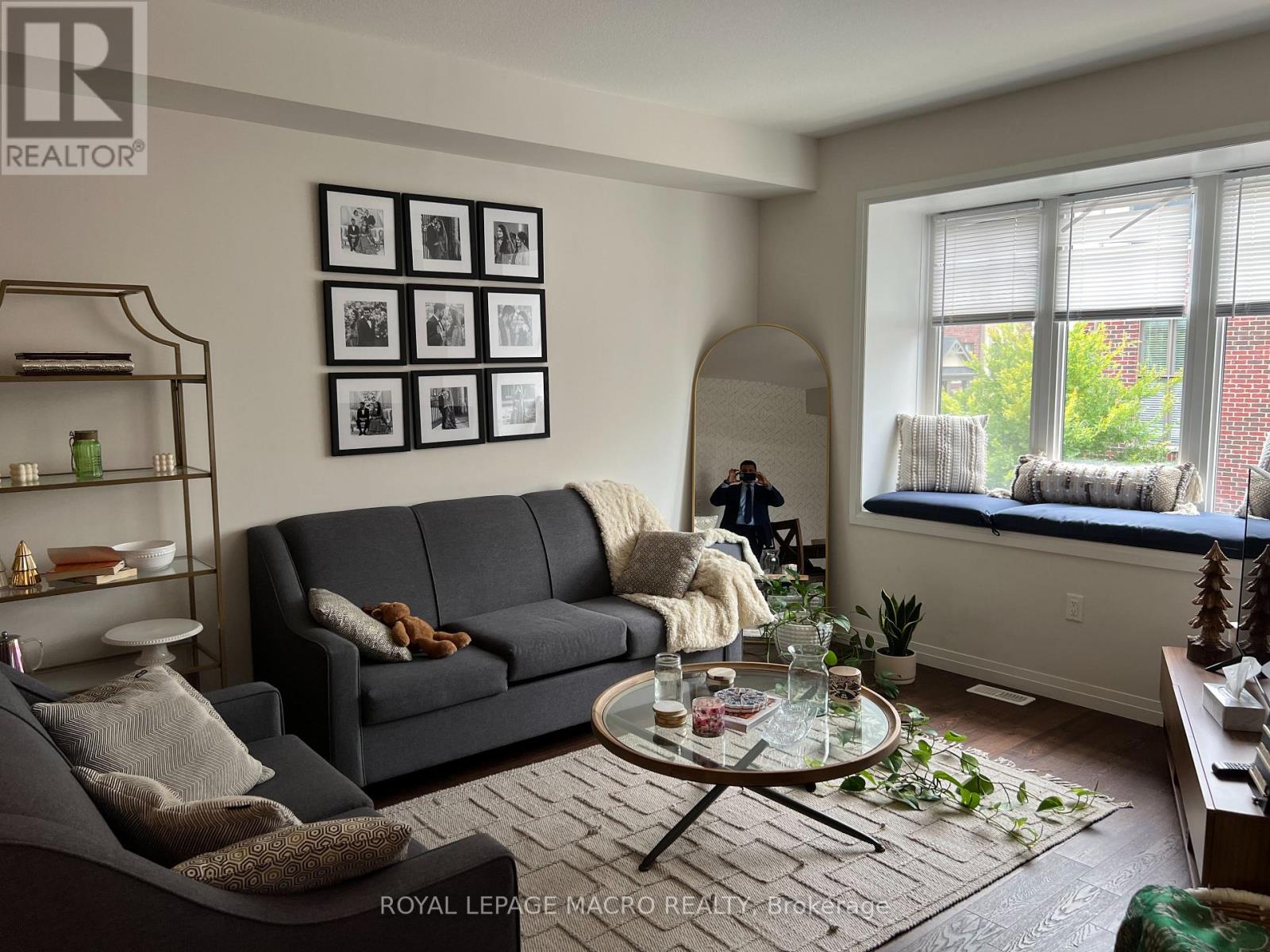 12 Workman Lane, Hamilton, Ontario  L9G 0H2 - Photo 8 - X12969722