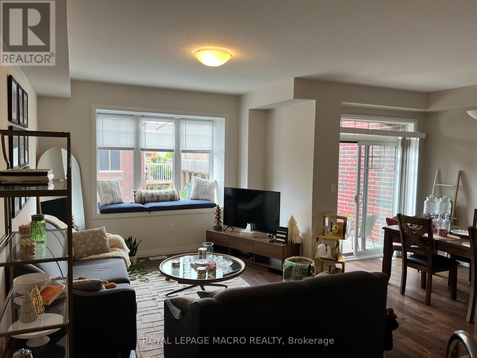 12 Workman Lane, Hamilton, Ontario  L9G 0H2 - Photo 9 - X12969722