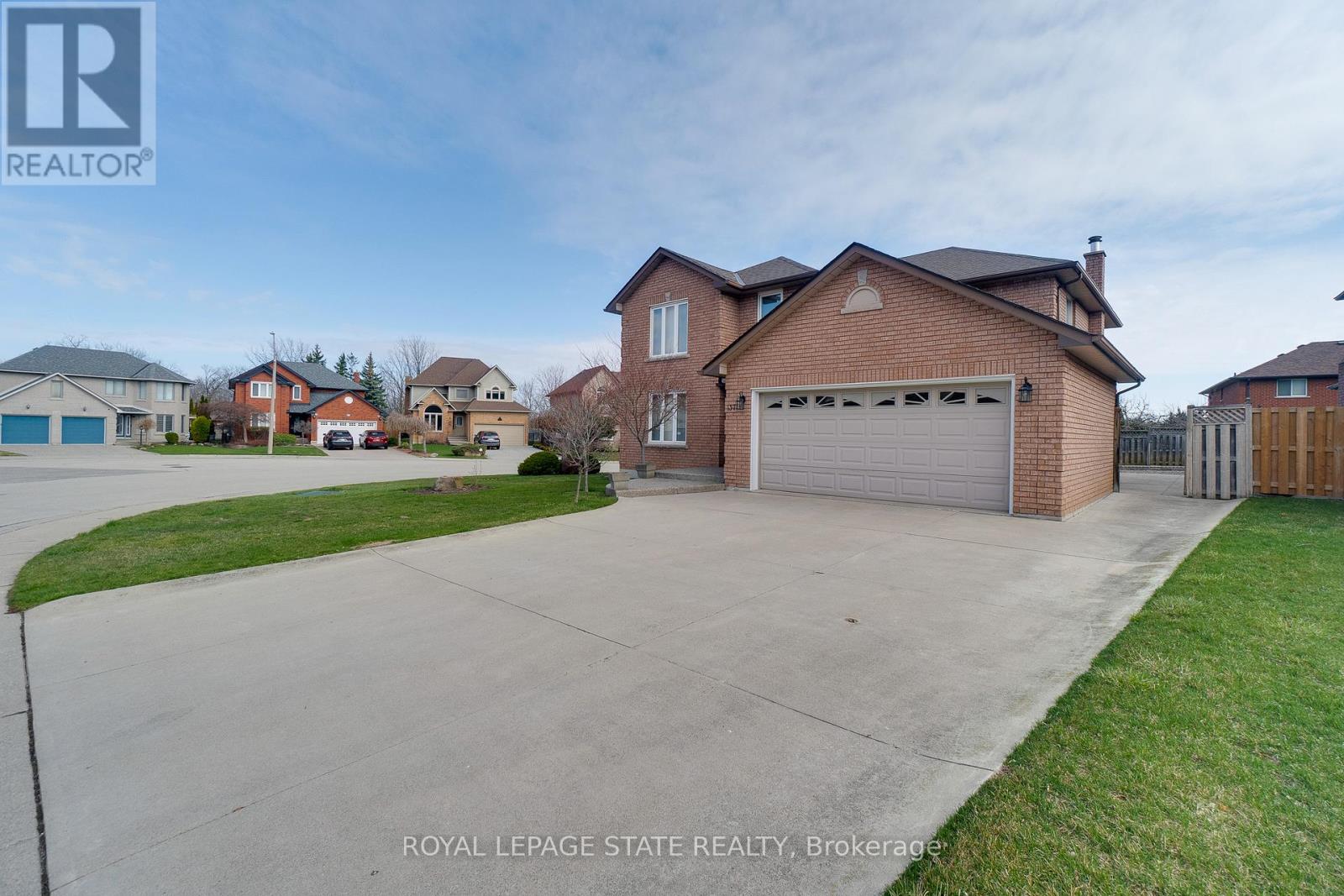 137 National Drive, Hamilton (Gershome), Ontario  L8G 5B3 - Photo 4 - X12969770