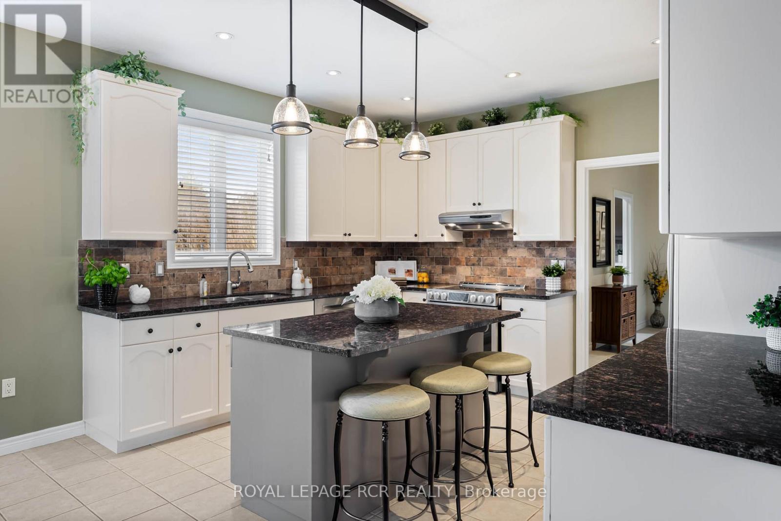 32 Headwaters Lane, Mono, Ontario  L9W 5K3 - Photo 10 - X12969798