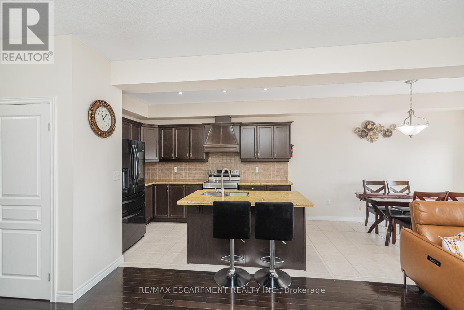 13 - 370 Stonehenge Drive, Hamilton, Ontario  L9K 0H9 - Photo 13 - X12969812