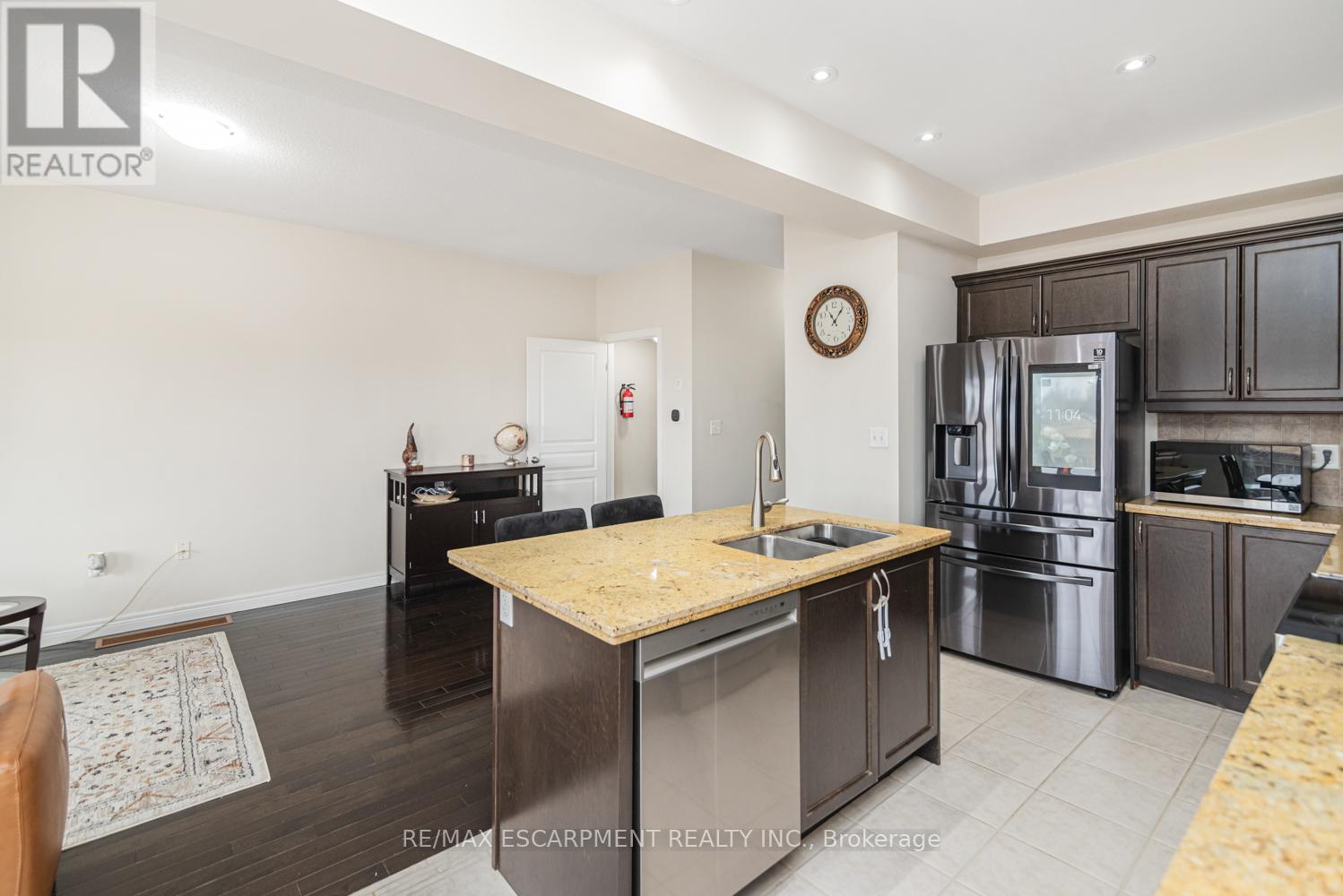 13 - 370 Stonehenge Drive, Hamilton, Ontario  L9K 0H9 - Photo 15 - X12969812