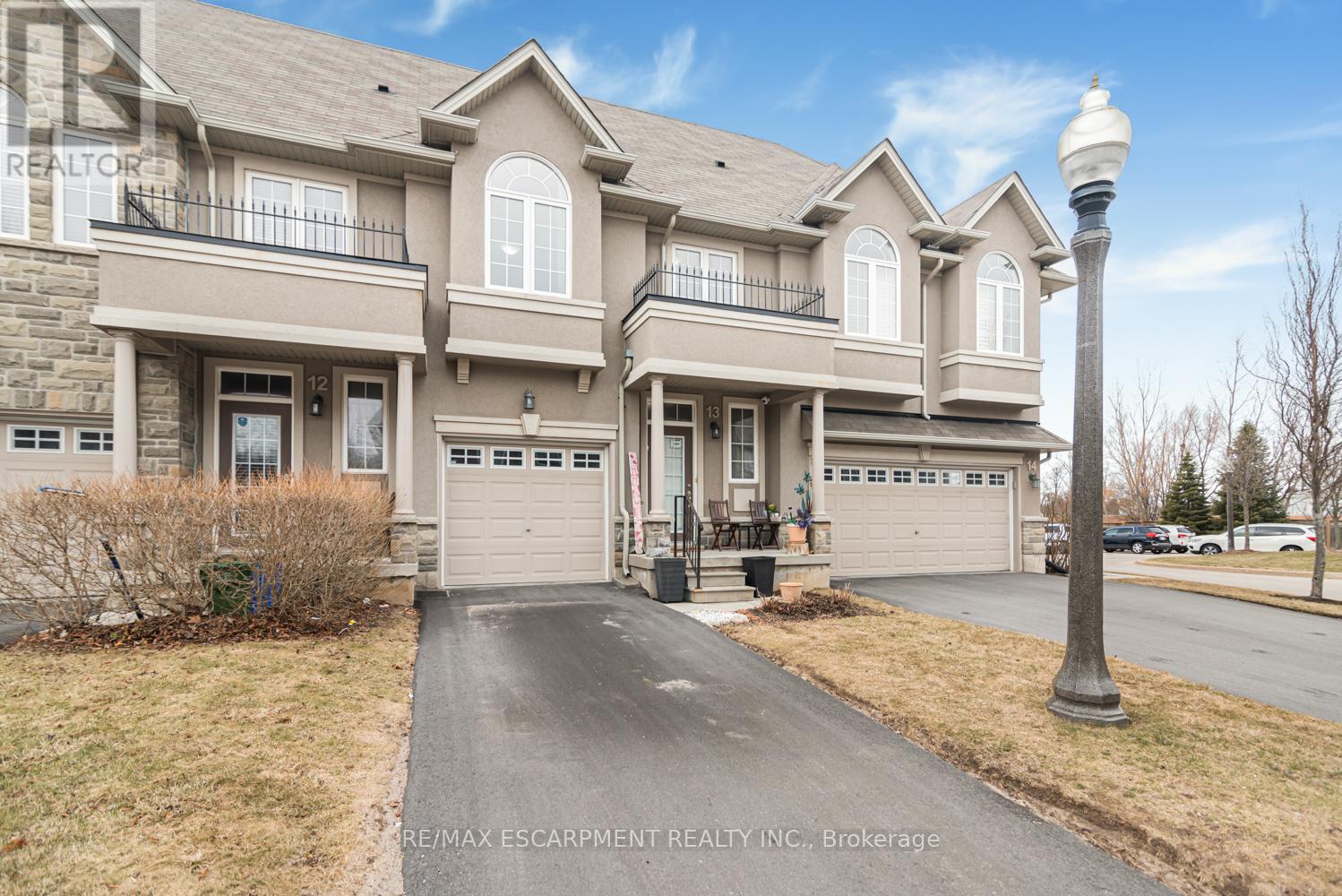 13 - 370 Stonehenge Drive, Hamilton, Ontario  L9K 0H9 - Photo 4 - X12969812