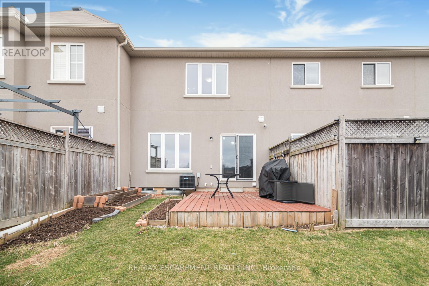 13 - 370 Stonehenge Drive, Hamilton, Ontario  L9K 0H9 - Photo 45 - X12969812