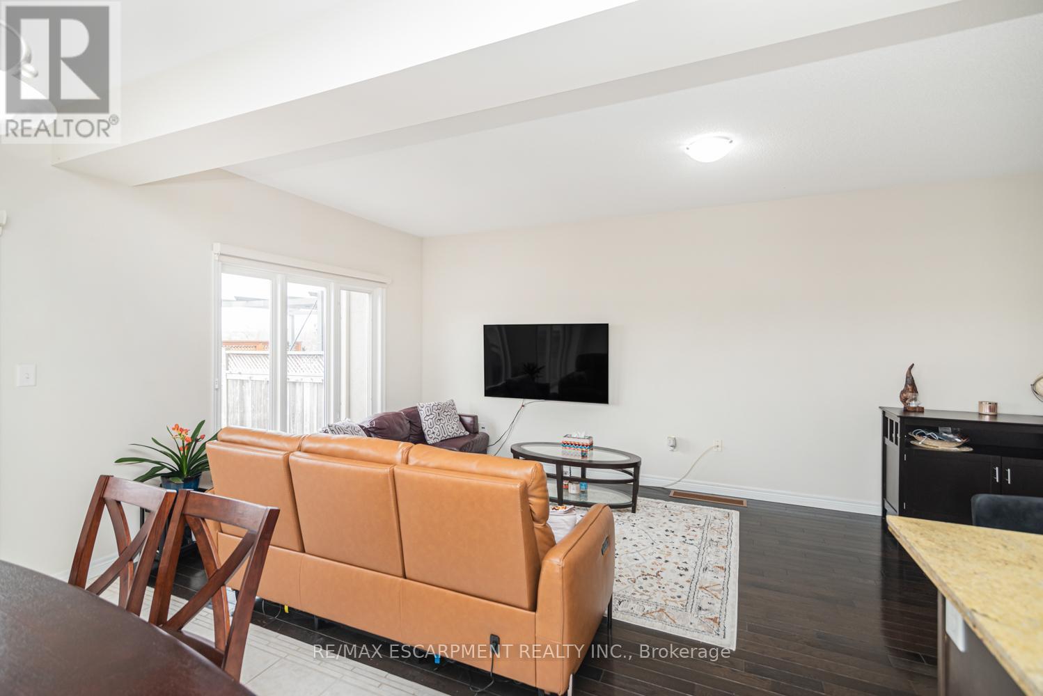 13 - 370 Stonehenge Drive, Hamilton, Ontario  L9K 0H9 - Photo 8 - X12969812