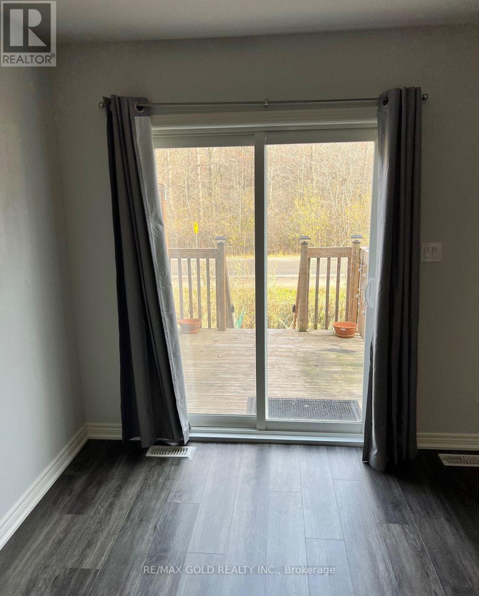 36 Damude Avenue, Thorold, Ontario  L2V 0G6 - Photo 10 - X12969844