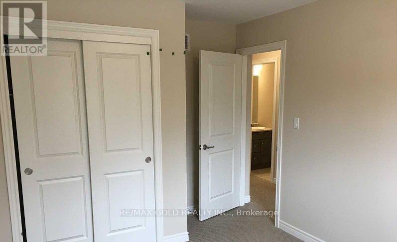 36 Damude Avenue, Thorold, Ontario  L2V 0G6 - Photo 5 - X12969844