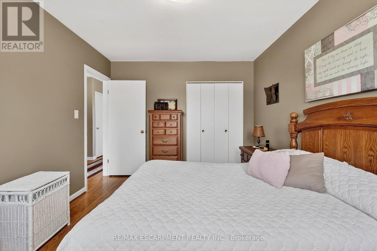 6 Nelles Road S, Grimsby, Ontario  L3M 2Z2 - Photo 21 - X12969848