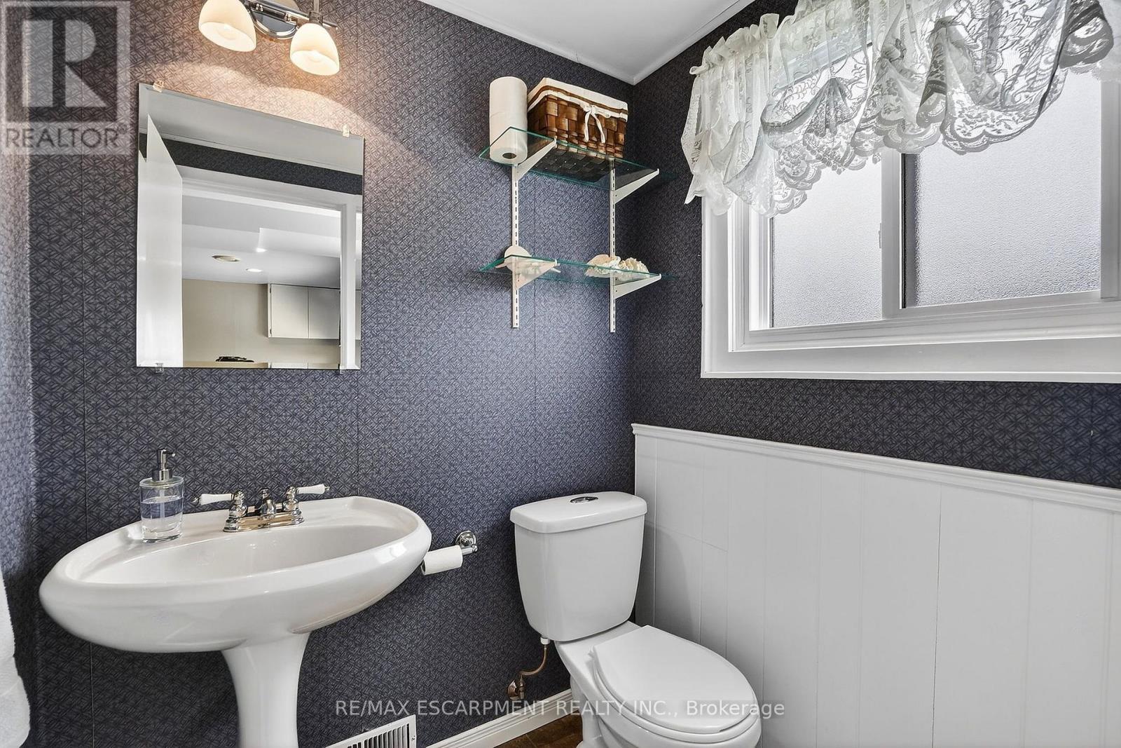 6 Nelles Road S, Grimsby, Ontario  L3M 2Z2 - Photo 32 - X12969848