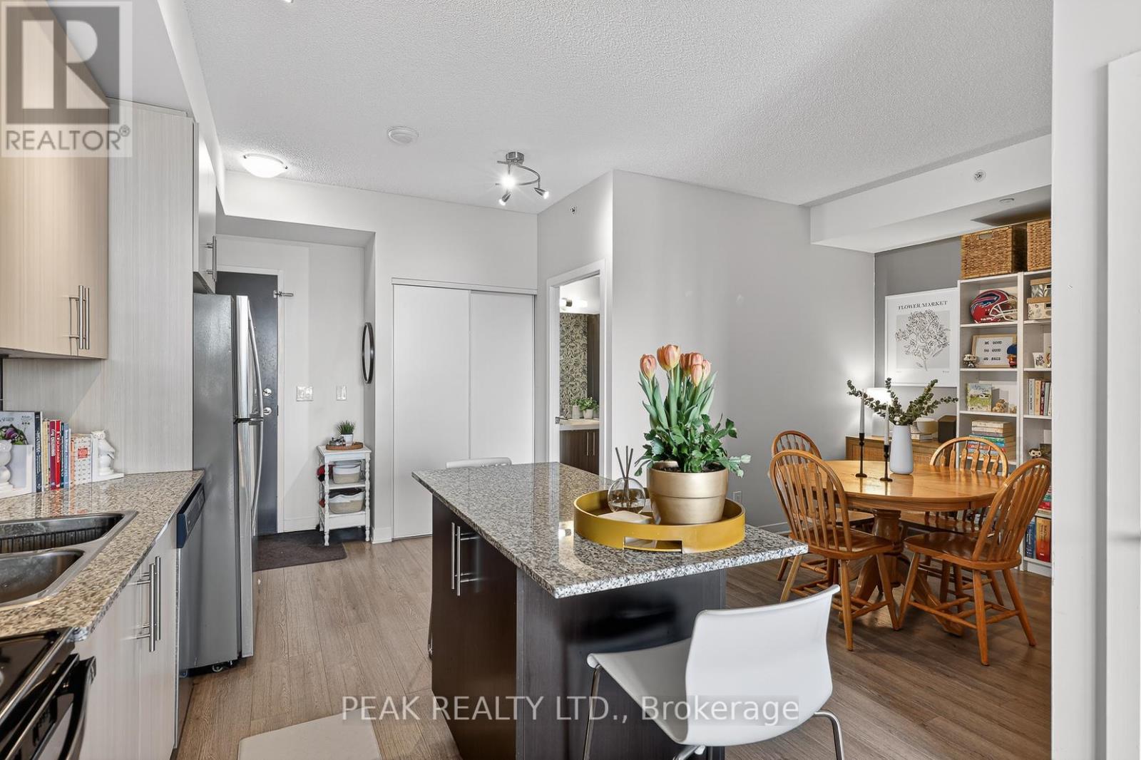 1006 - 85 Duke Street W, Kitchener, Ontario  N2H 0B7 - Photo 10 - X12969890